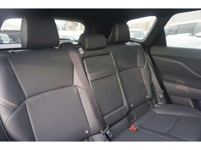 クラウンエステート Z 登録済未使用車 パノラマルーフ 12.3型ディスプレイオーデイオ トヨタチームメイト デジタルインナーミラー ヘッドアップディスプレイ パノラミックビューモニター ブラインドスポットモニター(34枚目)