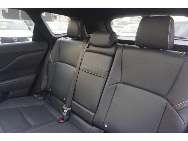 クラウンエステート Z 登録済未使用車 パノラマルーフ 12.3型ディスプレイオーデイオ トヨタチームメイト デジタルインナーミラー ヘッドアップディスプレイ パノラミックビューモニター ブラインドスポットモニター(36枚目)