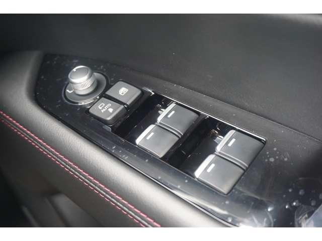 �h�A�̎{���Ŏ����i�[�A�����Ŏ����W�J�B�h�A�̎{���E�����ɘA�����ăh�A�~���[���i�[�E�W�J�B�������ԏ�ɒ��߂鎞�ɕ֗��ȋ@�\�ł��B