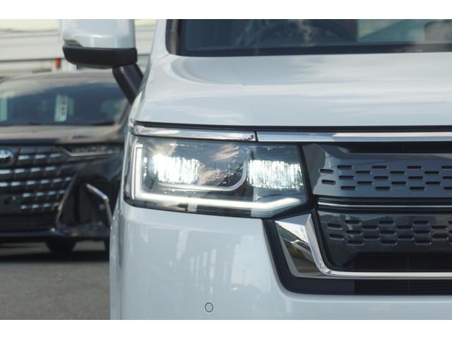 ステップワゴン スパーダ　登録済み未使用車　両側パワースライドドア　電動パワーバックドア　ＬＥＤヘッドライト　ブラインドスポットモニター　シートヒーター　オットマンシート　レーダークルーズコントロール　衝突軽減ブレーキ（16枚目）