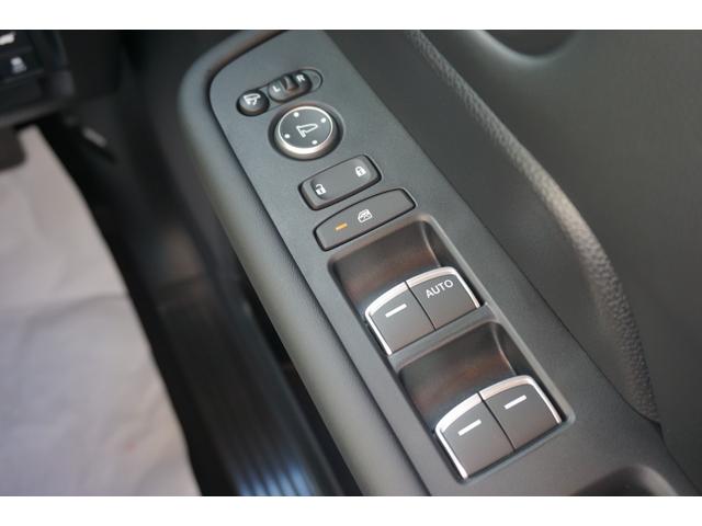 ステップワゴン スパーダ　登録済み未使用車　両側パワースライドドア　電動パワーバックドア　ＬＥＤヘッドライト　ブラインドスポットモニター　シートヒーター　オットマンシート　レーダークルーズコントロール　衝突軽減ブレーキ（56枚目）