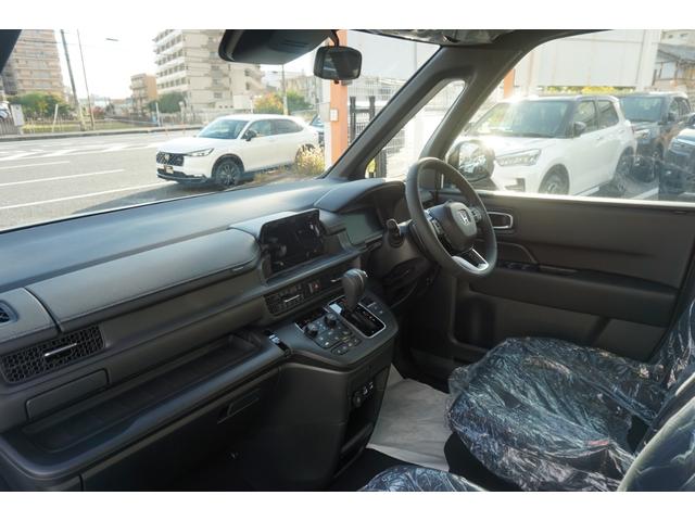 ステップワゴン スパーダ　登録済み未使用車　両側パワースライドドア　電動パワーバックドア　ＬＥＤヘッドライト　ブラインドスポットモニター　シートヒーター　オットマンシート　レーダークルーズコントロール　衝突軽減ブレーキ（76枚目）