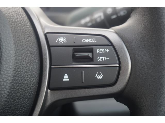 フリード クロスター 登録済未使用車 シートヒーター ブラインドスポットモニター 両側パワースライドドア LEDヘッドライト ハーフレザーシート 15インチアルミ 衝突軽減ブレーキ LEDフォグ 電動パーキングブレーキ(23枚目)