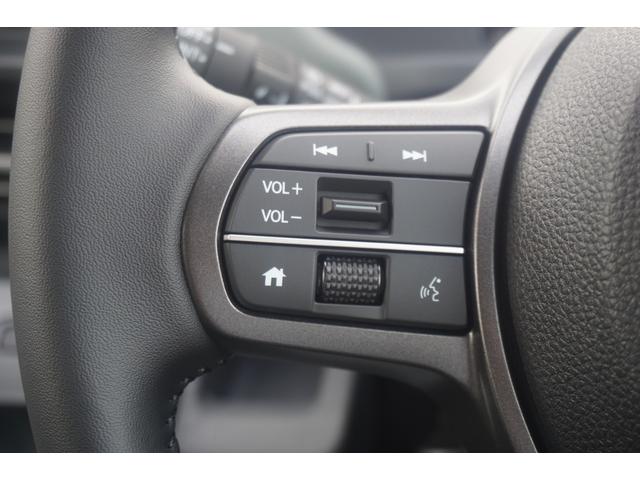 フリード クロスター 登録済未使用車 シートヒーター ブラインドスポットモニター 両側パワースライドドア LEDヘッドライト ハーフレザーシート 15インチアルミ 衝突軽減ブレーキ LEDフォグ 電動パーキングブレーキ(26枚目)