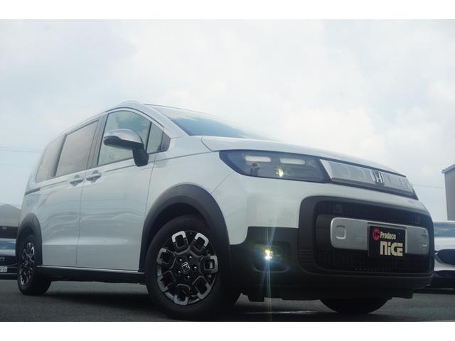 フリード クロスター 登録済未使用車 シートヒーター ブラインドスポットモニター 両側パワースライドドア LEDヘッドライト ハーフレザーシート 15インチアルミ 衝突軽減ブレーキ LEDフォグ 電動パーキングブレーキ(40枚目)