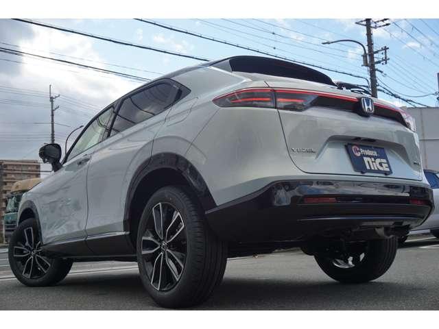 ヴェゼル ｅ：ＨＥＶ　Ｚ・ＰＬａＹパッケージ　登録済未使用車　Ｈｏｎｄａ　ＣＯＮＮＥＣＴディスプレー　ブラインドスポットモニター　ＬＥＤヘッドライト　シートヒーター　ビルトインＥＴＣ２．０　バックモニター　ハンズフリーアクセスパワーテールゲート（43枚目）