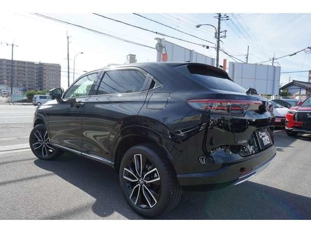 ヴェゼル ｅ：ＨＥＶ　Ｚ・ＰＬａＹパッケージ　登録済未使用車　Ｈｏｎｄａ　ＣＯＮＮＥＣＴディスプレー　ブラインドスポットモニター　ＬＥＤヘッドライト　シートヒーター　ビルトインＥＴＣ２．０　バックモニター　ハンズフリーアクセスパワーテールゲート（10枚目）