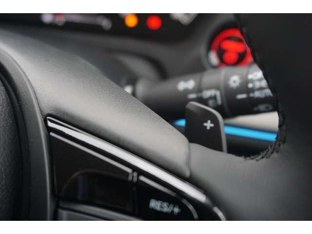 ヴェゼル ｅ：ＨＥＶ　Ｚ・ＰＬａＹパッケージ　登録済未使用車　Ｈｏｎｄａ　ＣＯＮＮＥＣＴディスプレー　ブラインドスポットモニター　ＬＥＤヘッドライト　シートヒーター　ビルトインＥＴＣ２．０　バックモニター　ハンズフリーアクセスパワーテールゲート（31枚目）