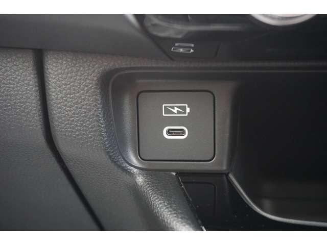 ヴェゼル ｅ：ＨＥＶ　Ｚ・ＰＬａＹパッケージ　登録済未使用車　Ｈｏｎｄａ　ＣＯＮＮＥＣＴディスプレー　ブラインドスポットモニター　ＬＥＤヘッドライト　シートヒーター　ビルトインＥＴＣ２．０　バックモニター　ハンズフリーアクセスパワーテールゲート（58枚目）