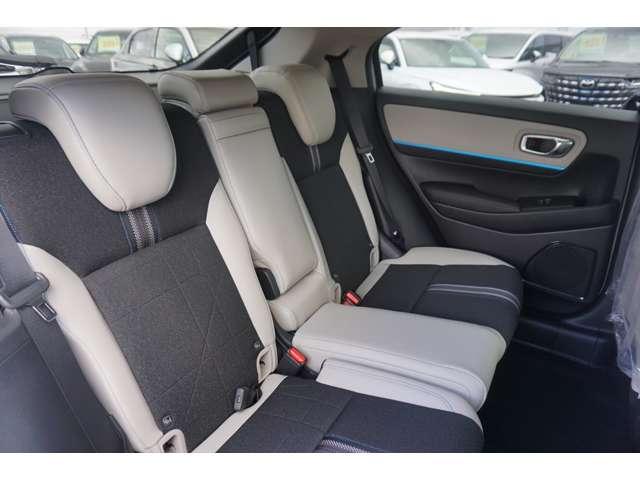 ヴェゼル ｅ：ＨＥＶ　Ｚ・ＰＬａＹパッケージ　登録済未使用車　Ｈｏｎｄａ　ＣＯＮＮＥＣＴディスプレー　ブラインドスポットモニター　ＬＥＤヘッドライト　シートヒーター　ビルトインＥＴＣ２．０　バックモニター　ハンズフリーアクセスパワーテールゲート（68枚目）