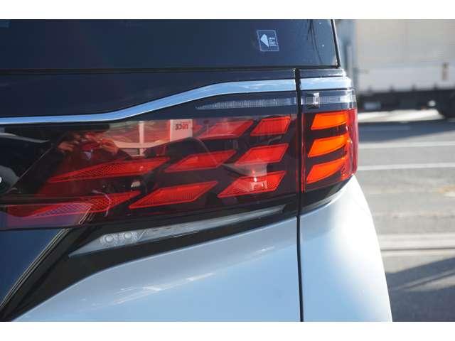 アルファード Z 左右独立ムーンルーフ ユニバーサルステップ トヨタチームメイトアドバンスドパーク 14インチナビ パノラミックビューモニター デジタルインナーミラー パワーバックドア ブラインドスポットモニター(16枚目)