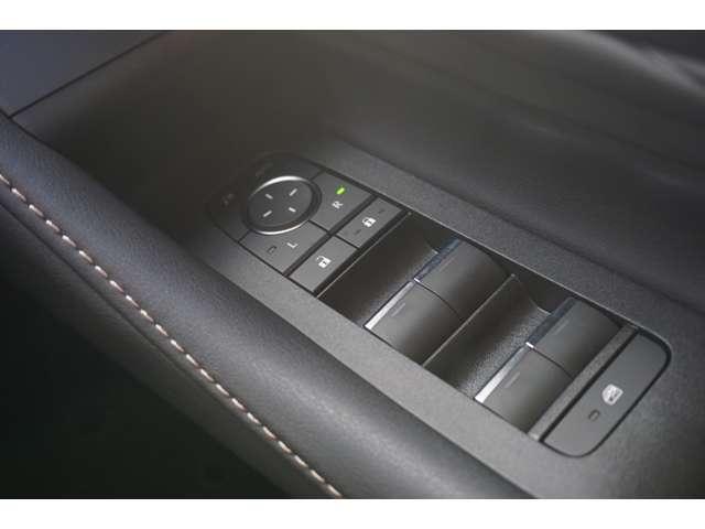 アルファード Z 左右独立ムーンルーフ ユニバーサルステップ トヨタチームメイトアドバンスドパーク 14インチナビ パノラミックビューモニター デジタルインナーミラー パワーバックドア ブラインドスポットモニター(33枚目)