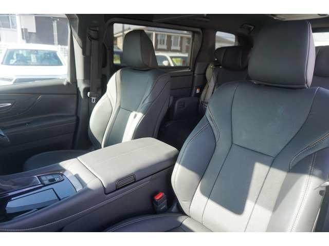 アルファード Z 左右独立ムーンルーフ ユニバーサルステップ トヨタチームメイトアドバンスドパーク 14インチナビ パノラミックビューモニター デジタルインナーミラー パワーバックドア ブラインドスポットモニター(63枚目)