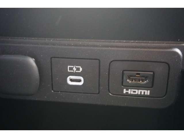 アルファードハイブリッド Ｚ　左右独立ムーンルーフ　ユニバーサルステップ　１４インチナビ　パノラミックビューモニター　デジタルインナーミラー　パワーバックドア（35枚目）