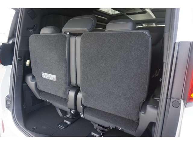 アルファードハイブリッド Ｚ　左右独立ムーンルーフ　ユニバーサルステップ　１４インチナビ　パノラミックビューモニター　デジタルインナーミラー　パワーバックドア（55枚目）