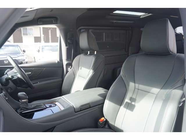 アルファードハイブリッド Ｚ　左右独立ムーンルーフ　ユニバーサルステップ　１４インチナビ　パノラミックビューモニター　デジタルインナーミラー　パワーバックドア（60枚目）