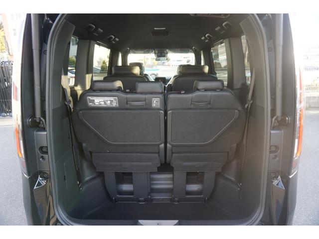 ステップワゴン ｅ：ＨＥＶスパーダ　登録済み未使用車　レーダークルーズコントロール　ブラインドスポットモニター　両側パワースライドドア　パワーバックドア　シートヒーター　ＬＥＤヘッドライト　ホンダセンシング　衝突軽減ブレーキ（36枚目）