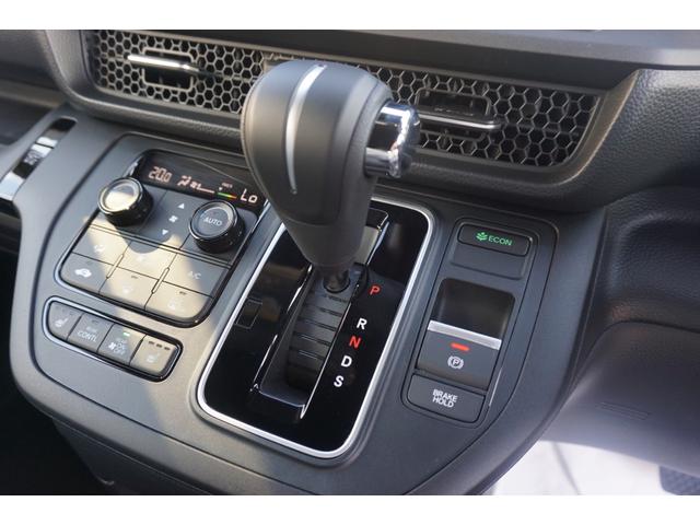 ステップワゴン ｅ：ＨＥＶスパーダ　登録済み未使用車　レーダークルーズコントロール　ブラインドスポットモニター　両側パワースライドドア　パワーバックドア　シートヒーター　ＬＥＤヘッドライト　ホンダセンシング　衝突軽減ブレーキ（58枚目）