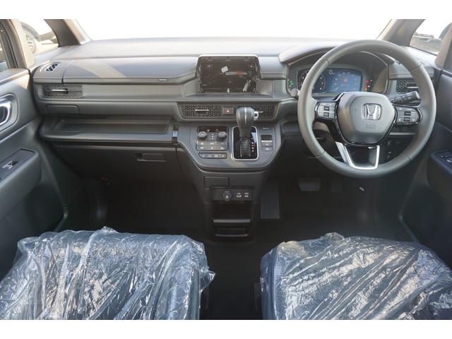 ステップワゴン ｅ：ＨＥＶスパーダ　登録済み未使用車　レーダークルーズコントロール　ブラインドスポットモニター　両側パワースライドドア　パワーバックドア　シートヒーター　ＬＥＤヘッドライト　ホンダセンシング　衝突軽減ブレーキ（78枚目）