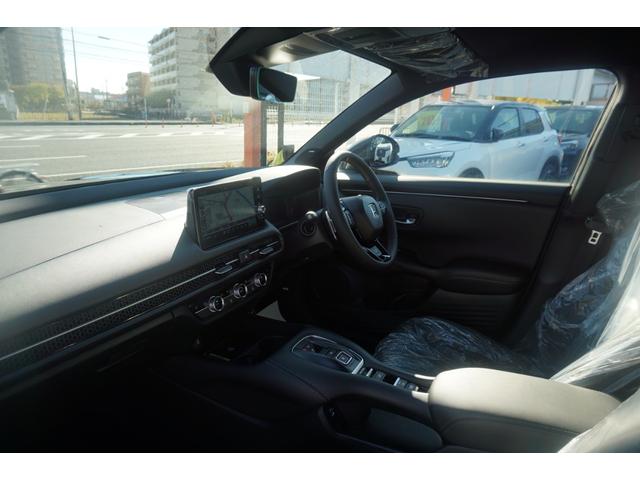 ���Ȏd���Ă��{�����Ƃɂ���āA���̑�_�ŐL�т₩�ȋ@�\�I�t�H�����ɉ��₩�ȐF�C���܂Ƃ킹�A���Ȃ������g���ƐS�n�悳�Ŗ������܂��B