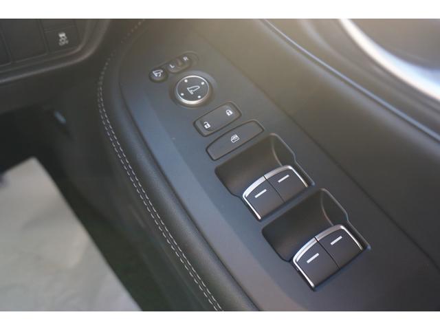 �h�A�̎{���Ŏ����i�[�A�����Ŏ����W�J�B�h�A�̎{���E�����ɘA�����ăh�A�~���[���i�[�E�W�J�B�������ԏ�ɒ��߂鎞�ɕ֗��ȋ@�\�ł��B