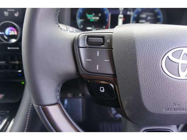 �n���h���͈������܂܊ȒP����B�w�悾���̑���ŃI�[�f�B�I���߁A��i�����̐ݒ�Ȃǂ��ȒP�ɂł��܂��B�n���h���𗣂����Ƃ��Ȃ��A�����̈ړ������Ȃ��h���C�u���y���߂܂��B