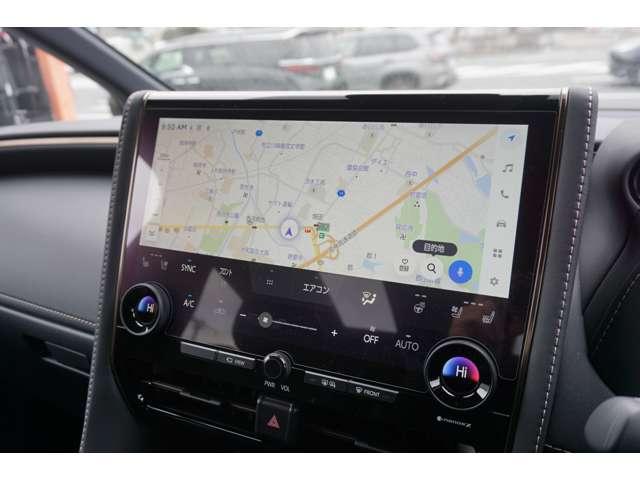 アルファード Ｚ　左右独立ムーンルーフ　１４インチナビ　パノラミックビューモニター　デジタルインナーミラー　ブラインドスポットモニター　パワーバックドア　３眼ＬＥＤヘッドランプ　禁煙車　純正１８インチアルミホイール（22枚目）