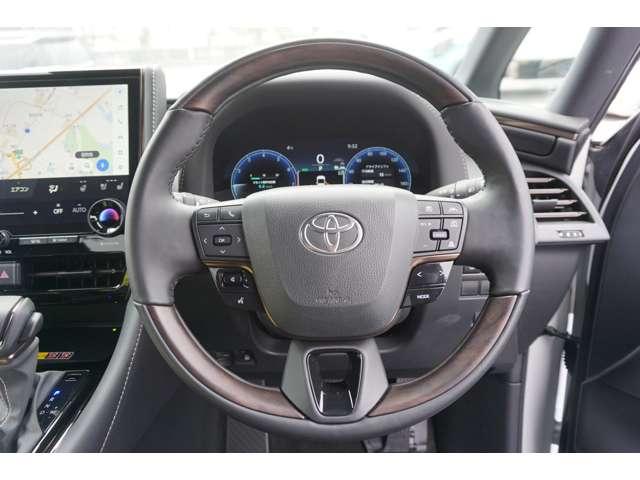 アルファード Ｚ　左右独立ムーンルーフ　１４インチナビ　パノラミックビューモニター　デジタルインナーミラー　ブラインドスポットモニター　パワーバックドア　３眼ＬＥＤヘッドランプ　禁煙車　純正１８インチアルミホイール（29枚目）