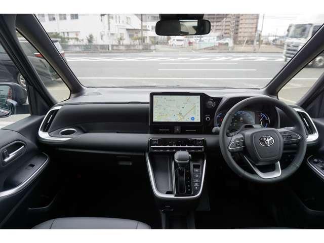 ノア ハイブリッドＳ－Ｚ　快適利便パッケージ　１０．５インチディスプレイ　フルセグＴＶ　ＣＤ／ＤＶＤデッキ１列目・２列目シートヒーター付き　ステアリングヒーター　ハーフレザーシート　パワーバックドア　両側パワースライドドア（19枚目）