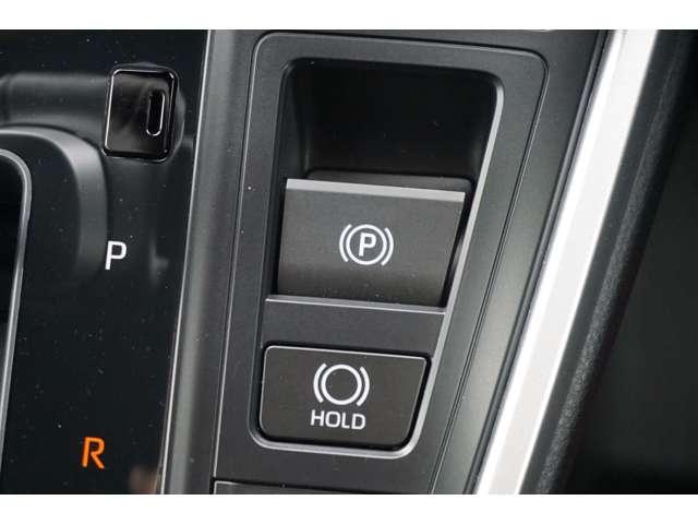 ノア ハイブリッドＳ－Ｚ　快適利便パッケージ　１０．５インチディスプレイ　フルセグＴＶ　ＣＤ／ＤＶＤデッキ１列目・２列目シートヒーター付き　ステアリングヒーター　ハーフレザーシート　パワーバックドア　両側パワースライドドア（21枚目）