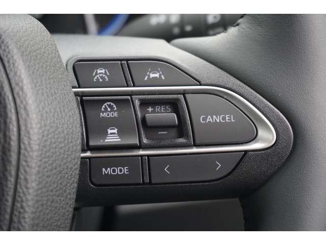 ノア ハイブリッドＳ－Ｚ　快適利便パッケージ　１０．５インチディスプレイ　フルセグＴＶ　ＣＤ／ＤＶＤデッキ１列目・２列目シートヒーター付き　ステアリングヒーター　ハーフレザーシート　パワーバックドア　両側パワースライドドア（31枚目）