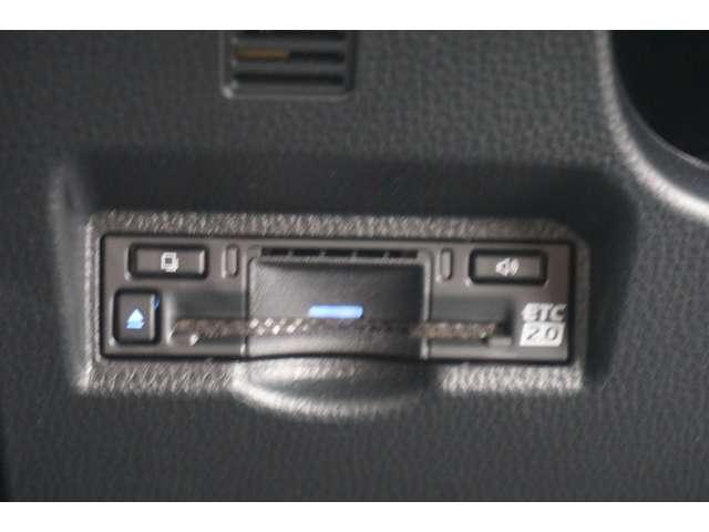 ノア ハイブリッドＳ－Ｚ　快適利便パッケージ　１０．５インチディスプレイ　フルセグＴＶ　ＣＤ／ＤＶＤデッキ１列目・２列目シートヒーター付き　ステアリングヒーター　ハーフレザーシート　パワーバックドア　両側パワースライドドア（32枚目）