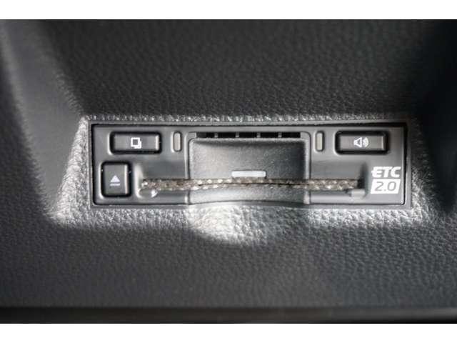 ヤリスクロス ハイブリッドＺ　ディスプレイオーディオ　フルセグＴＶ　パノラミックビューモニター　レーダークルーズコントロール　シートヒーター　ステアリングヒーター　パワーシート　ブラインドスポットモニター　オートライト（72枚目）