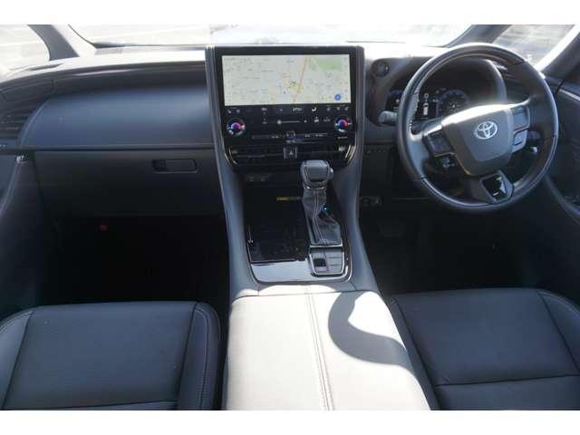 アルファード Ｚ　モデリスタエアロ　ムーンルーフ　ヘッドアップディスプレイ　後席ディスプレイ　デジタルインナーミラー　１４インチデイスプレイ　パノラミックビューモニター　ＥＴＣ　両側パワースライドドア　パワーバックドア（19枚目）