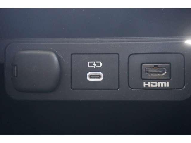 アルファード Ｚ　モデリスタエアロ　ムーンルーフ　ヘッドアップディスプレイ　後席ディスプレイ　デジタルインナーミラー　１４インチデイスプレイ　パノラミックビューモニター　ＥＴＣ　両側パワースライドドア　パワーバックドア（26枚目）