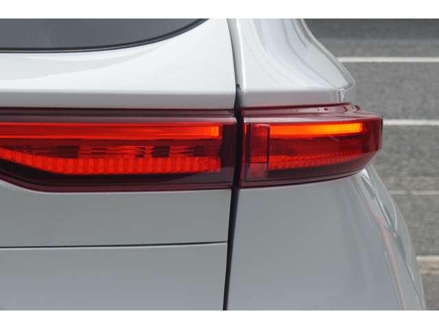 �k�d�c�e�[�������v�I�{�f�B�f�U�C���Ƀ}�b�`�����`��ŃX�^�C���b�V���Ɏd�オ���Ă���܂��B