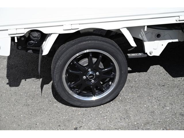 ハイゼットトラック スタンダード　ユーザー買取車　１オーナー　メモリナビ　Ｂｌｕｅｔｏｏｔｈ　バックカメラ　フルセグ　ＥＴＣ　レーダーミラー　メッキパーツ　ウッドステアリング　１５インチＡＷ　レグノ　５速ミッション車　　純正パーツ有（31枚目）