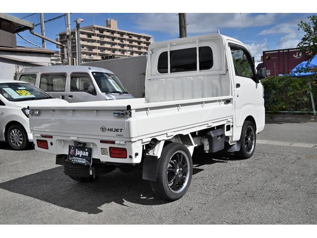 ハイゼットトラック スタンダード　ユーザー買取車　１オーナー　メモリナビ　Ｂｌｕｅｔｏｏｔｈ　バックカメラ　フルセグ　ＥＴＣ　レーダーミラー　メッキパーツ　ウッドステアリング　１５インチＡＷ　レグノ　５速ミッション車　　純正パーツ有（34枚目）