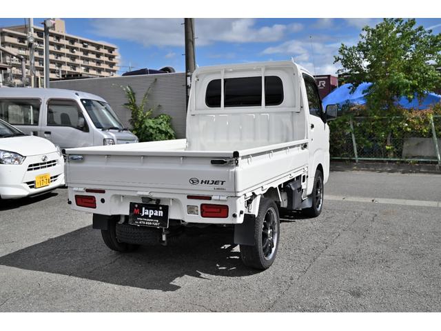 ハイゼットトラック スタンダード　ユーザー買取車　１オーナー　メモリナビ　Ｂｌｕｅｔｏｏｔｈ　バックカメラ　フルセグ　ＥＴＣ　レーダーミラー　メッキパーツ　ウッドステアリング　１５インチＡＷ　レグノ　５速ミッション車　　純正パーツ有（36枚目）