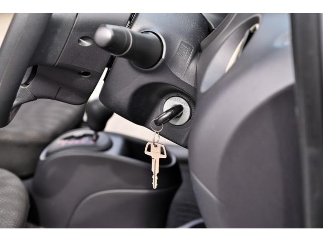 アイミーブ Ｍ　カロッツェリアＨＤＤナビ　フルセグ　バックカメラ　ＥＴＣ　充電ケーブル有り　オートエアコン　キーレス　フルオートパワーウィンドウ　満充電１０４ｋｍ（3枚目）