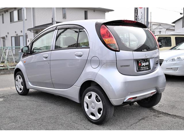 アイミーブ Ｍ　カロッツェリアＨＤＤナビ　フルセグ　バックカメラ　ＥＴＣ　充電ケーブル有り　オートエアコン　キーレス　フルオートパワーウィンドウ　満充電１０４ｋｍ（37枚目）