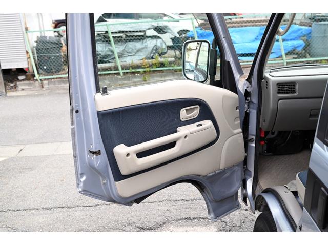 ディアスワゴン スーパーチャージャー スーパーチャージャー 4WD 5速ミッション車 タフパッケージ リアヒーター フルフラット フォグ ルーフスポイラー ノーマル車 リアエンジン 4輪独立懸架(17枚目)