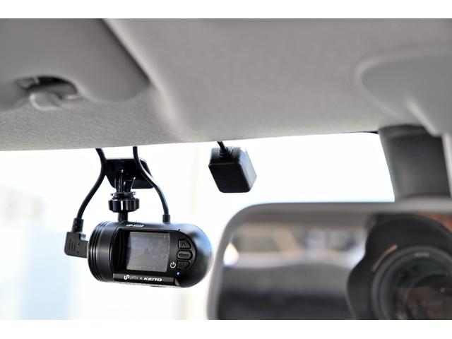 納車前の色々なオプションも用意してるんで是非！オプションの掲載にい限りがあり一部しか選んでもらえない状態ですが、オーディオやセキュリティー、フィルムなども対応可能でーす