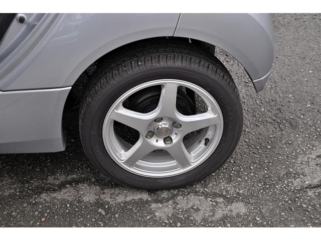 アイミーブ Ｍ　電気自動車　安心グレードＭ　カロッツェリアメモリナビ　フルセグ　ＥＴＣ　キーレス　フル装備　社外アルミホイール　ケンウッド製ドライブレコーダー　フルパワーウィンドウ（7枚目）