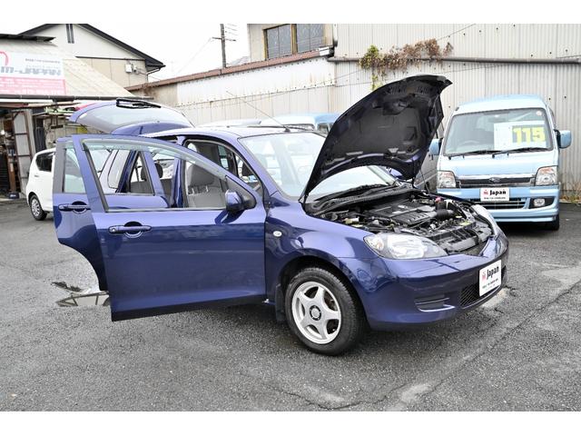 デミオ カジュアル　カジュアルフレンドパッケージＡ　１５００ｃｃ　５速マニュアルミッション車　ＥＴＣ　キーレス　フル装備　社外アルミホイール　電格ミラー（6枚目）