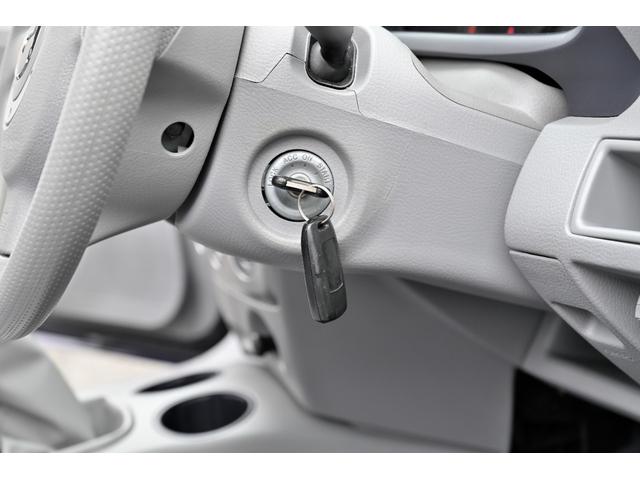 デミオ カジュアル　カジュアルフレンドパッケージＡ　１５００ｃｃ　５速マニュアルミッション車　ＥＴＣ　キーレス　フル装備　社外アルミホイール　電格ミラー（28枚目）