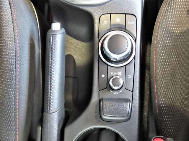 MAZDA2 1.5 15S ブラック トーン エディション SKYACTIV-G / マツダコネクト8インチモニ(17枚目)