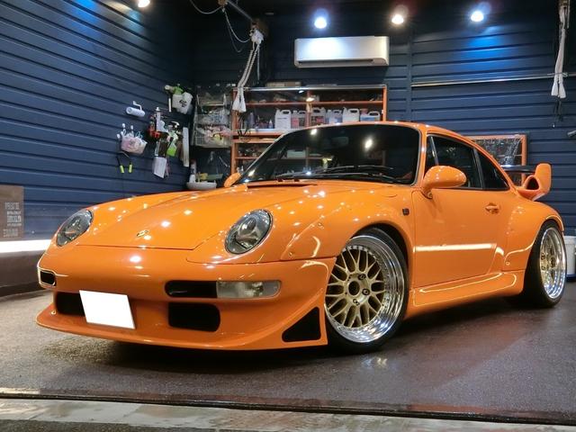 ９１１ ９１１カレラ　クーペＩＩ　‘９６後期モデル　後期バリオラムエンジン　エンジンＯＨ済　ＧＴ２ＥＶＯ仕様　オーバーフェンダー　車高調　スポーツマフラー　電動ＲＥＣＡＲＯ　１８インチＡＷ　純正リトロニック　バックカメラ　正規Ｄ車（2枚目）