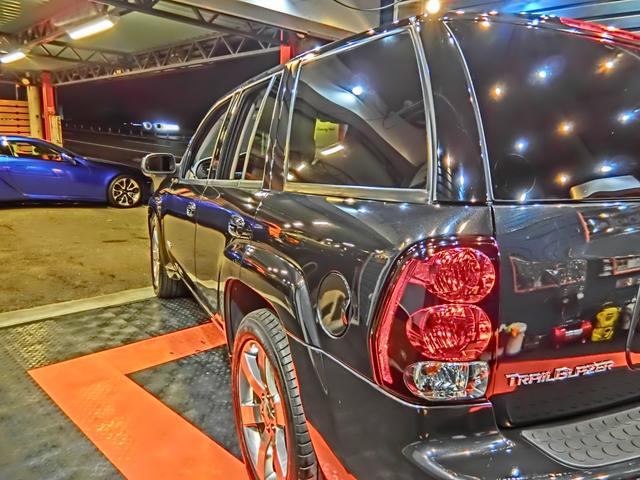 シボレートレイルブレイザー ＳＳ　２００９年最終モデル　新車並行　実走行　ＬＳ２　６リッター　Ｖ８　３９５ＰＳ－５５．３Ｋｇ－ｍ　サンルーフ　専用２０インチアルミ　ディスプレイオーディオ　Ｂカメラ　ＥＴＣ　ドラレコ（5枚目）