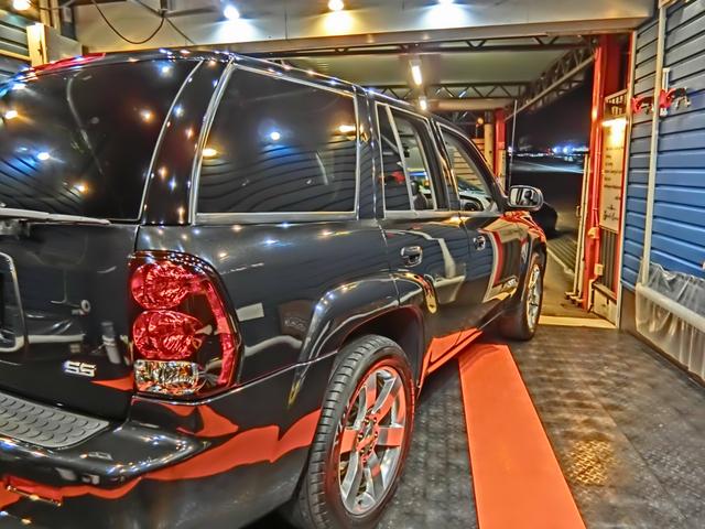 シボレートレイルブレイザー ＳＳ　２００９年最終モデル　新車並行　実走行　ＬＳ２　６リッター　Ｖ８　３９５ＰＳ－５５．３Ｋｇ－ｍ　サンルーフ　専用２０インチアルミ　ディスプレイオーディオ　Ｂカメラ　ＥＴＣ　ドラレコ（6枚目）